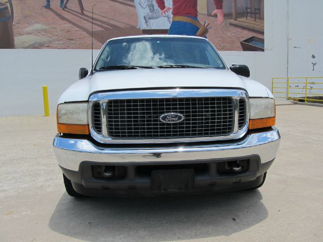 Ford Excursion 2000 photo 3