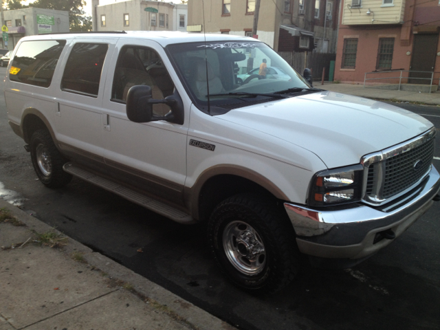 Ford Excursion 2000 photo 3