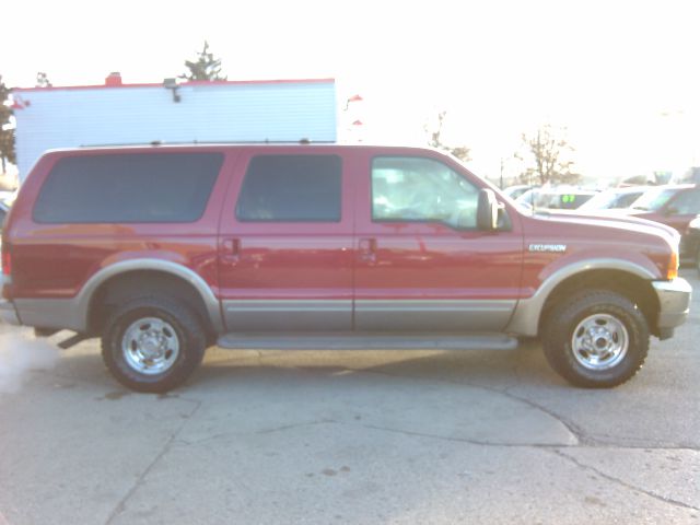 Ford Excursion 2000 photo 1