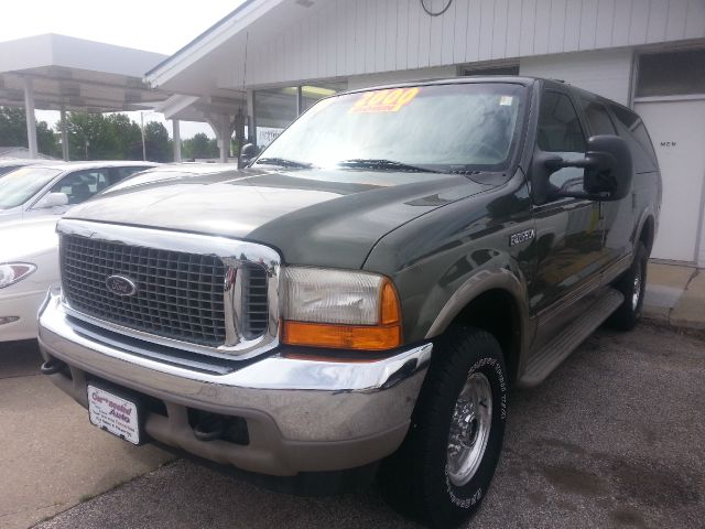 Ford Excursion 2000 photo 0