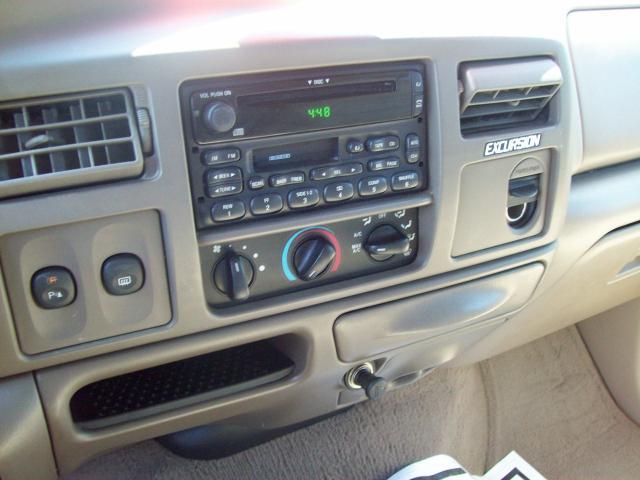 Ford Excursion 2000 photo 3