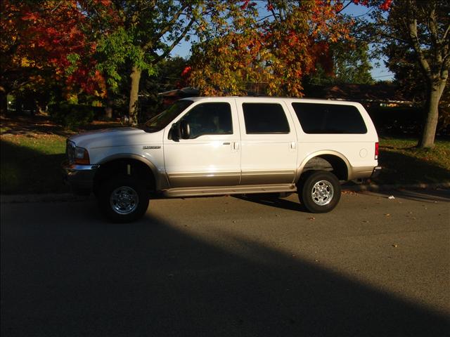 Ford Excursion 2000 photo 4