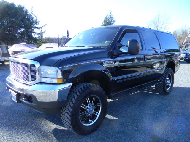Ford Excursion 2000 photo 1