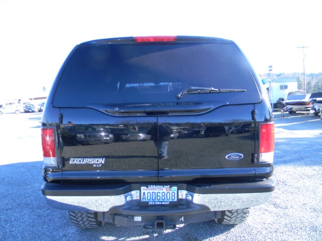 Ford Excursion 2000 photo 2