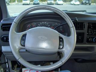 Ford Excursion 2000 photo 1