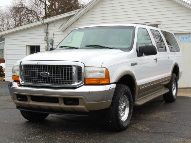 Ford Excursion 2000 photo 3
