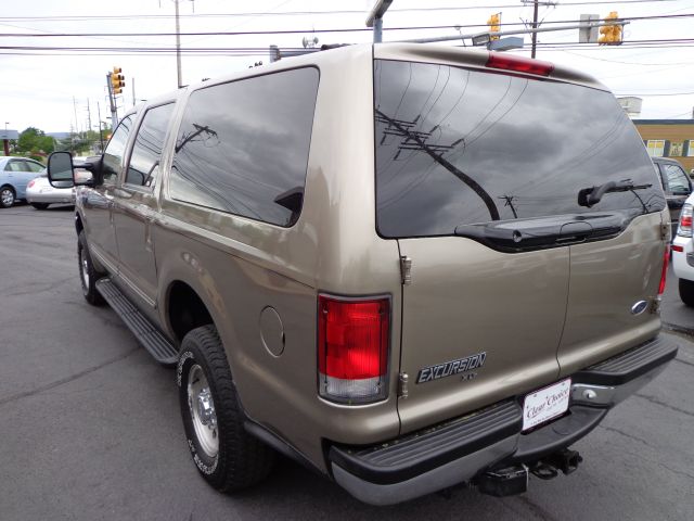 Ford Excursion 2000 photo 10