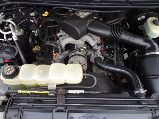 Ford Excursion 2000 photo 17