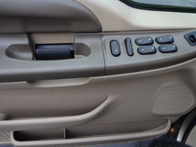 Ford Excursion 2000 photo 24