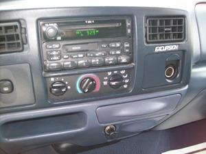 Ford Excursion 2000 photo 2