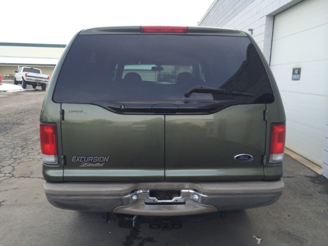 Ford Excursion 2000 photo 1