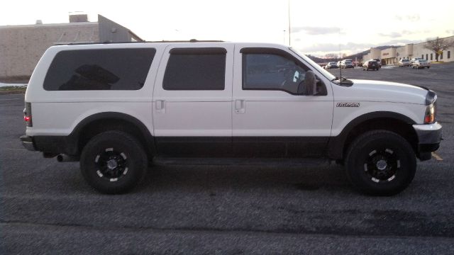 Ford Excursion 2001 photo 1