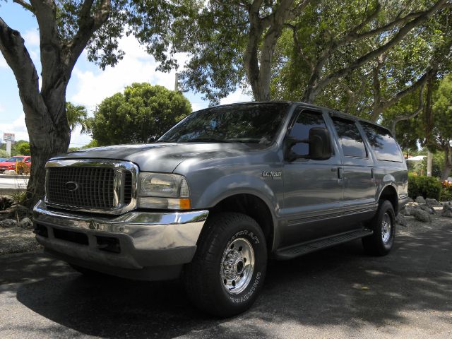 Ford Excursion 2001 photo 3