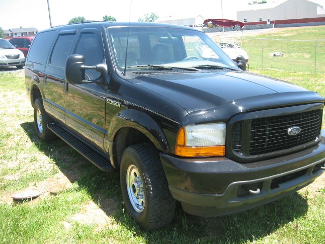 Ford Excursion 2001 photo 2