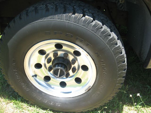 Ford Excursion 2001 photo 20