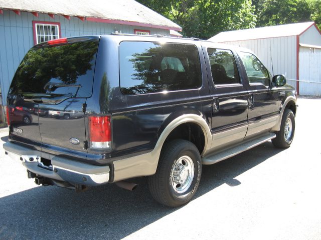 Ford Excursion 2001 photo 2