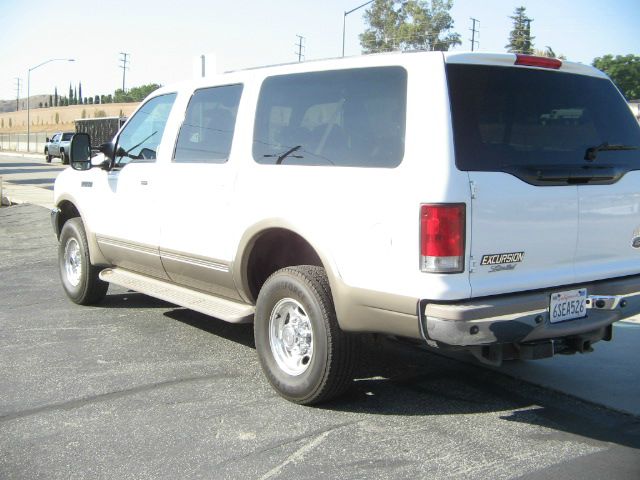 Ford Excursion 2001 photo 2