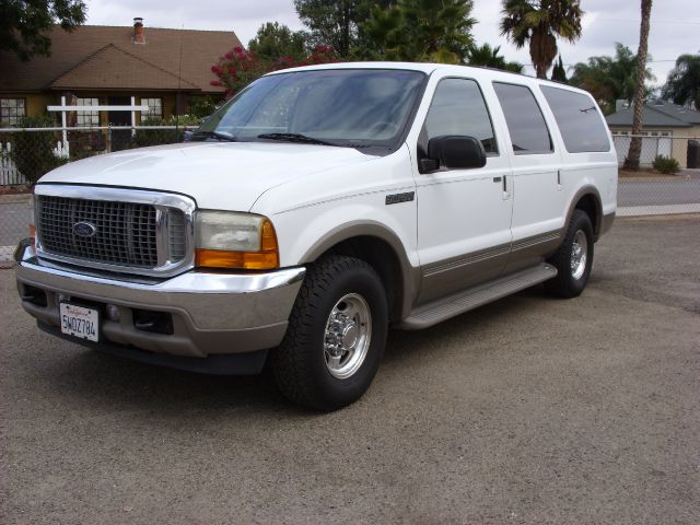 Ford Excursion 2001 photo 2