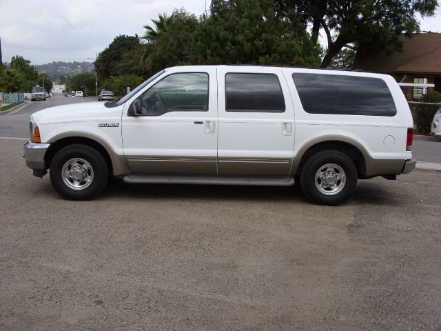 Ford Excursion 2001 photo 3