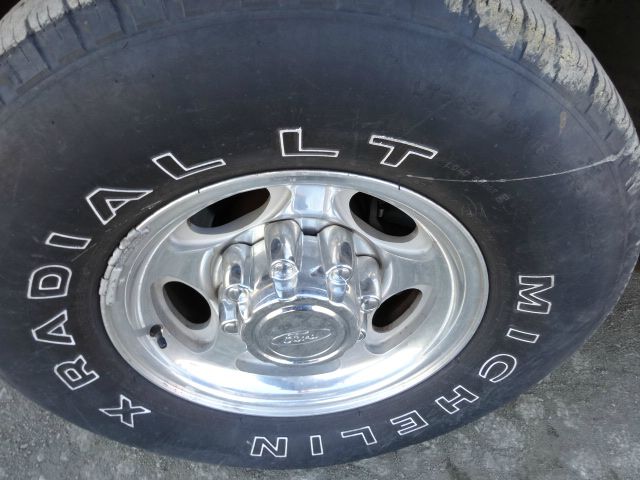 Ford Excursion 2001 photo 3