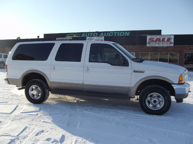 Ford Excursion 2001 photo 2