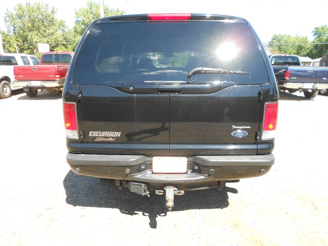 Ford Excursion 2002 photo 1