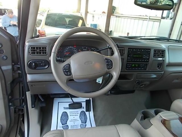 Ford Excursion 2002 photo 3