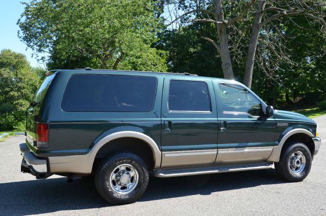 Ford Excursion 2002 photo 3
