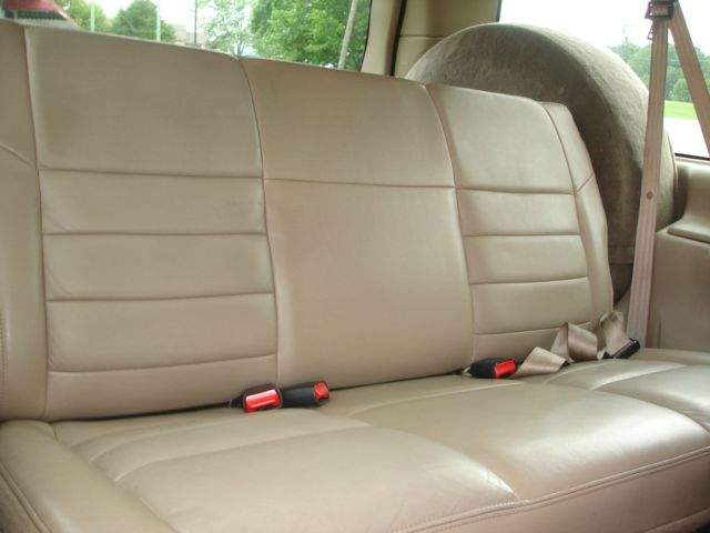 Ford Excursion 2002 photo 13