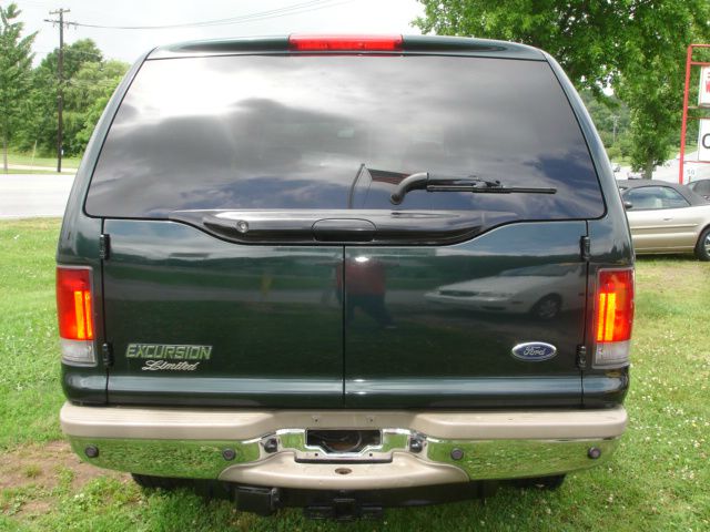 Ford Excursion 2002 photo 7