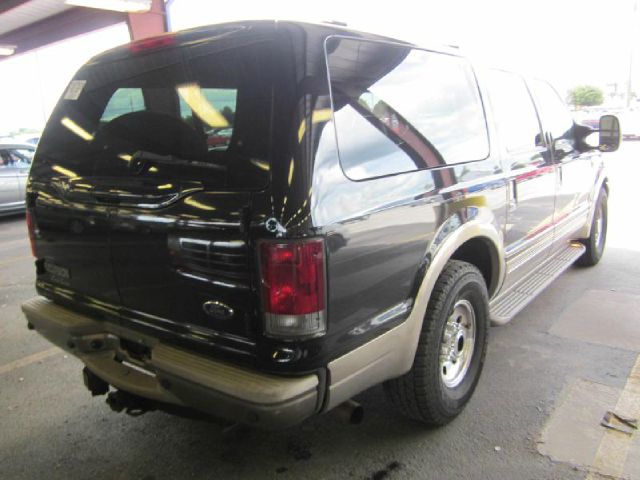 Ford Excursion 2003 photo 1