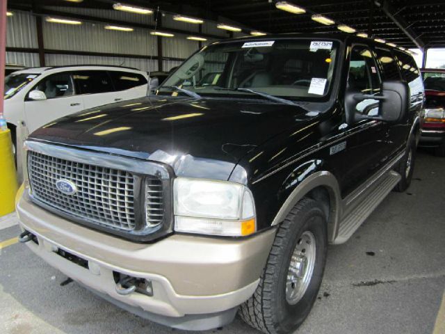 Ford Excursion 2003 photo 2