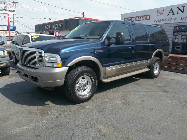 Ford Excursion 2003 photo 2