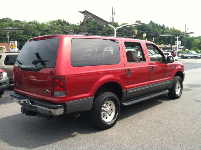 Ford Excursion 2003 photo 3