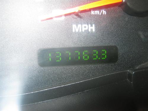 Ford Excursion 2003 photo 2