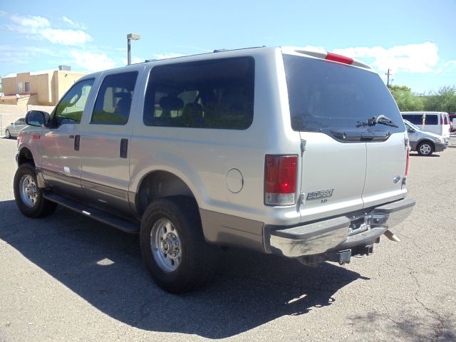 Ford Excursion 2003 photo 3