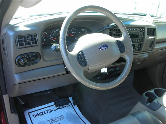 Ford Excursion 2003 photo 3