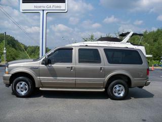 Ford Excursion 2003 photo 1