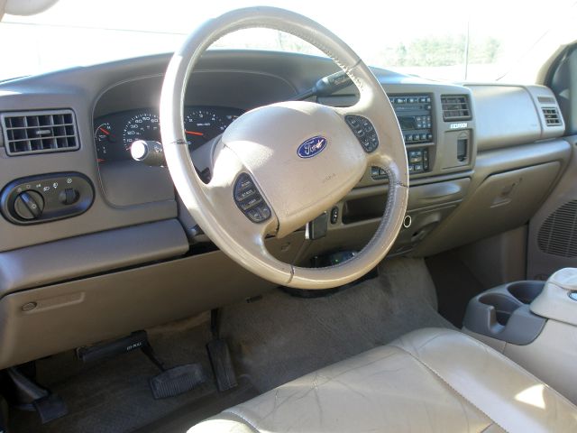 Ford Excursion 2003 photo 4