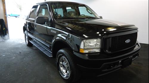 Ford Excursion 2003 photo 1