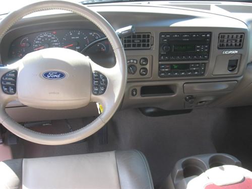 Ford Excursion 2003 photo 1