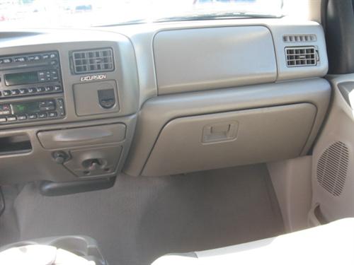 Ford Excursion 2003 photo 2