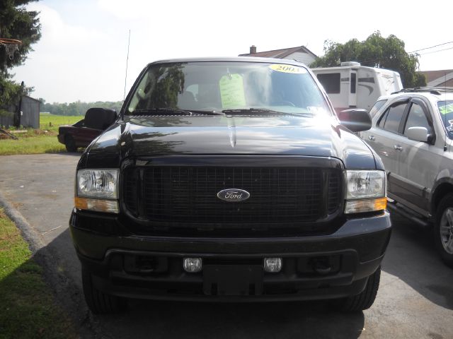 Ford Excursion 2003 photo 1