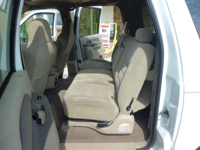 Ford Excursion 2003 photo 11