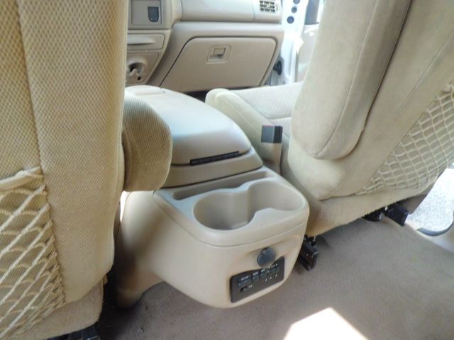Ford Excursion 2003 photo 29