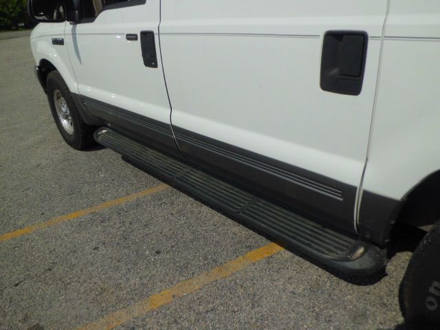 Ford Excursion 2003 photo 33