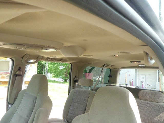 Ford Excursion 2003 photo 34