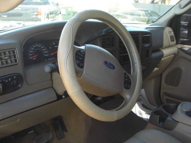 Ford Excursion 2003 photo 6