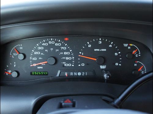 Ford Excursion 2003 photo 2