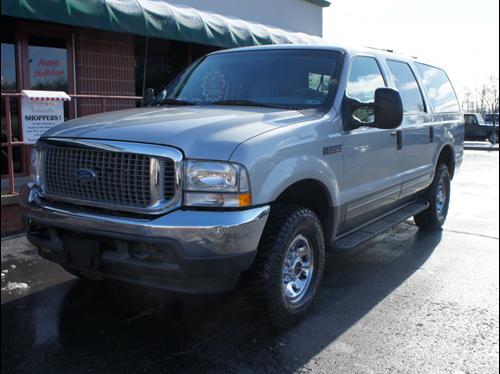 Ford Excursion 2003 photo 3